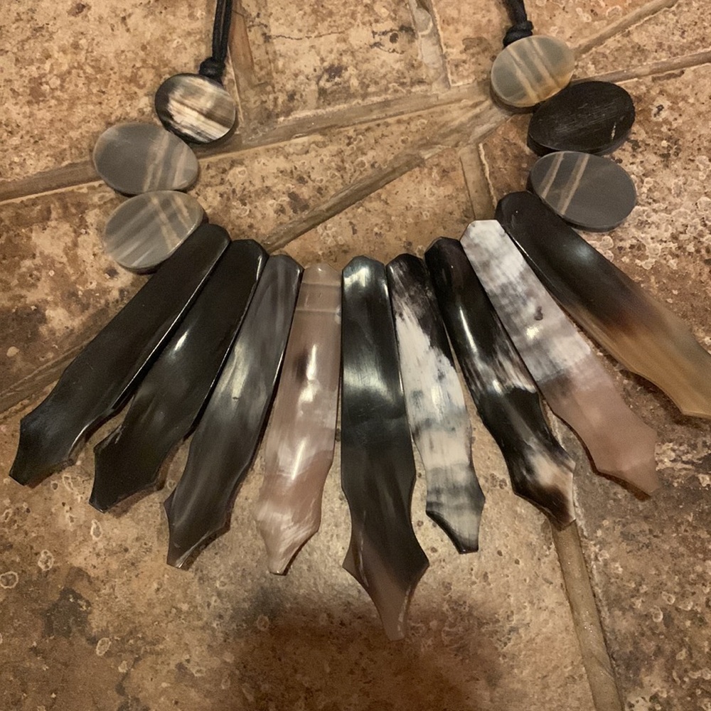 NEW Unique Natasha Necklace - Picture 4 of 5